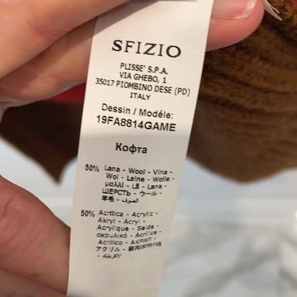 Made in Italy Designer Sweater *Ready for Après! - Picture 7 of 10